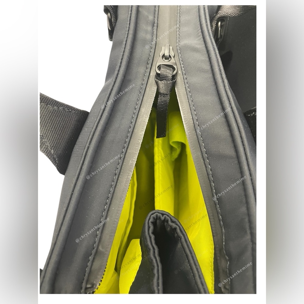 NWT • Adidas Performance Favorites Two-Way Tote Woman's Bag - Picture 8 of 12